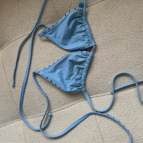 SKIMS Rhinestone Triangle bikini top iris blue size M - Picture 4 of 6